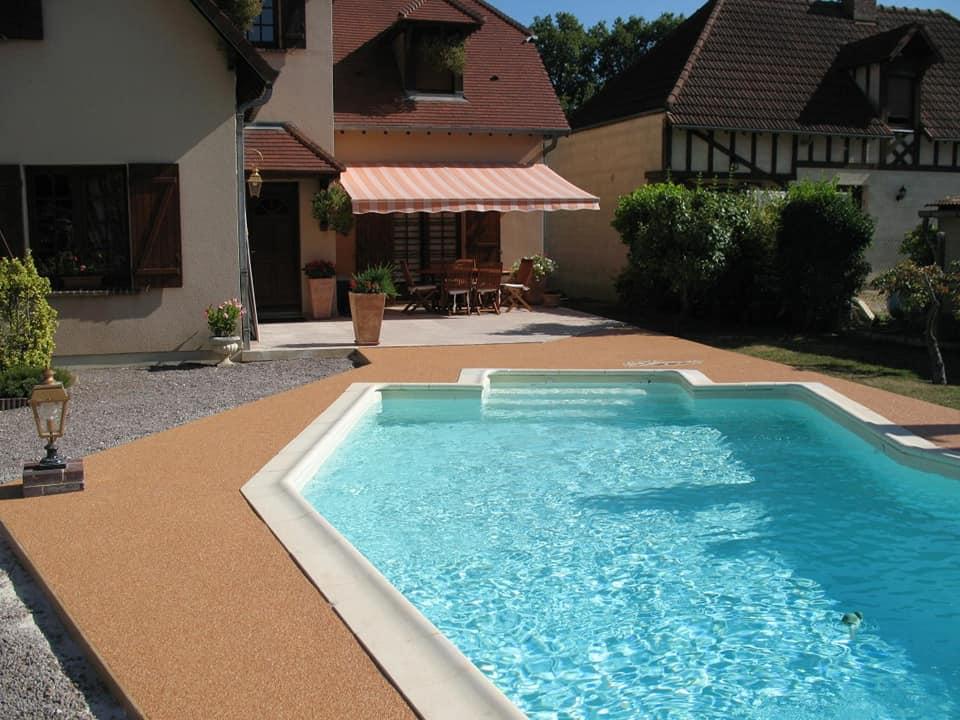 Tapis de marbre piscine et terrasse